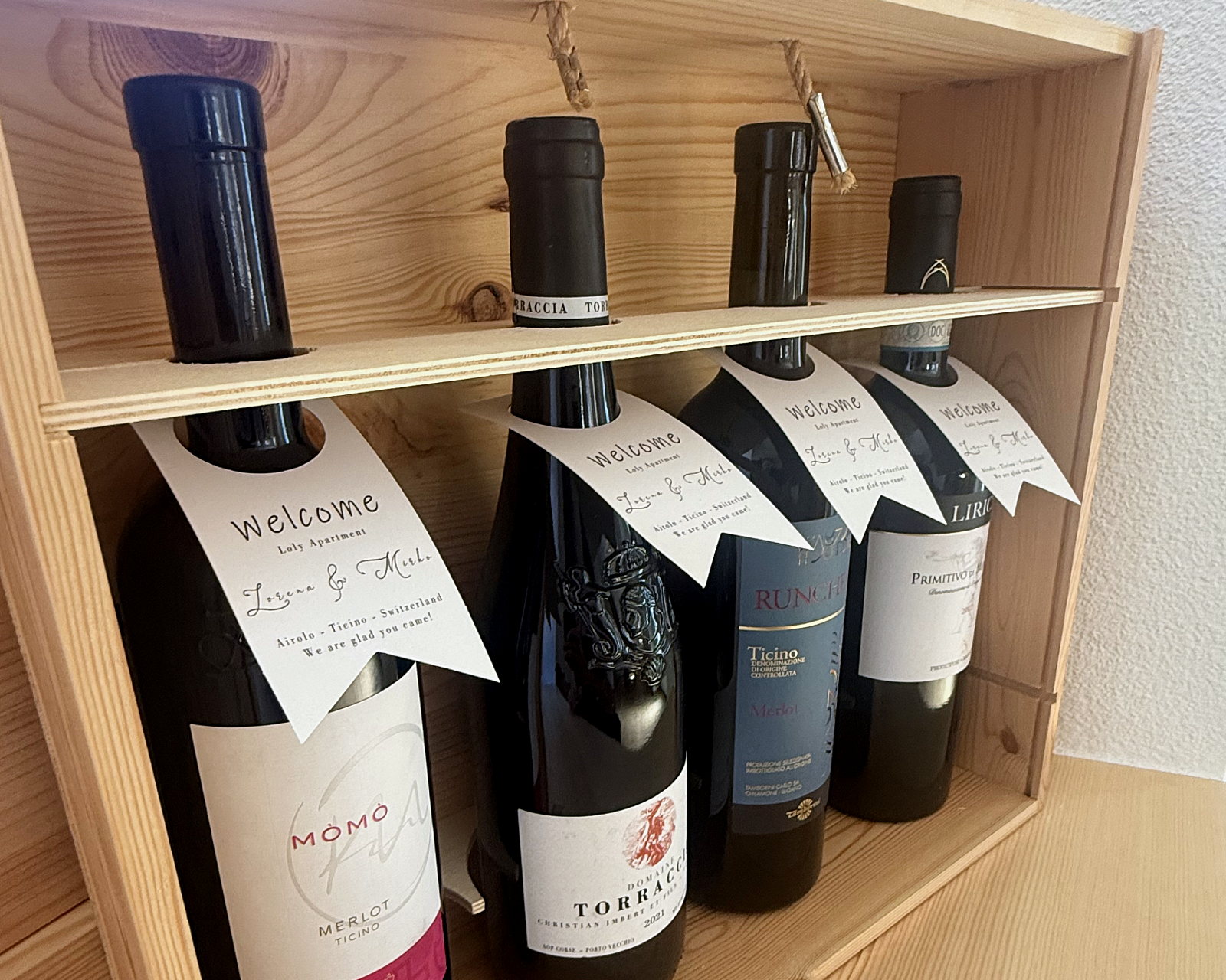 Minibar e piccola cantina di vini ticinesi, a prezzi di negozio